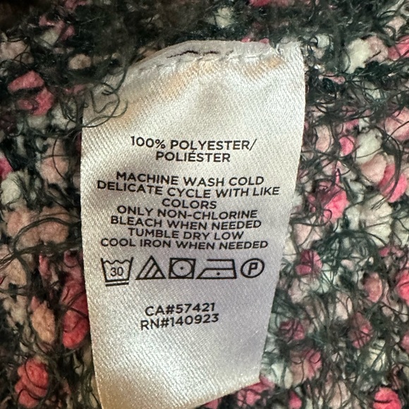 LOFT Outlet | Flecked Eyelash Turtleneck Sweater Size: L - Picture 9 of 10